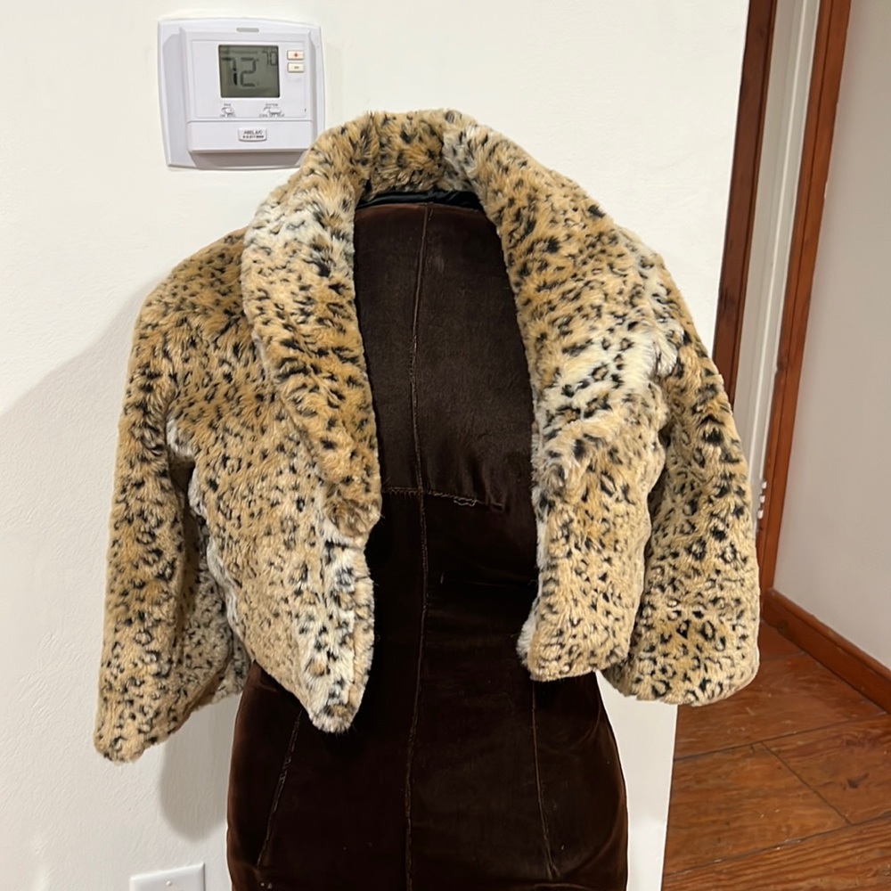 Short leopard print mossino jacket